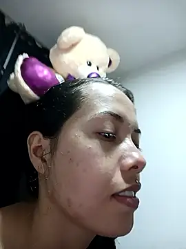 MiaForever1n Live XXX chat