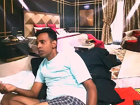 IndianHunk01: вебкам-шоу