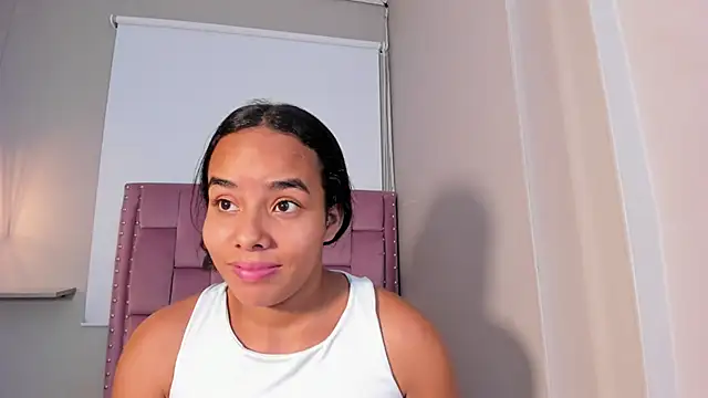 Chat XXX ao vivo de Roxy_Stonee