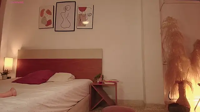 Meganlux1 élő XXX-chatje