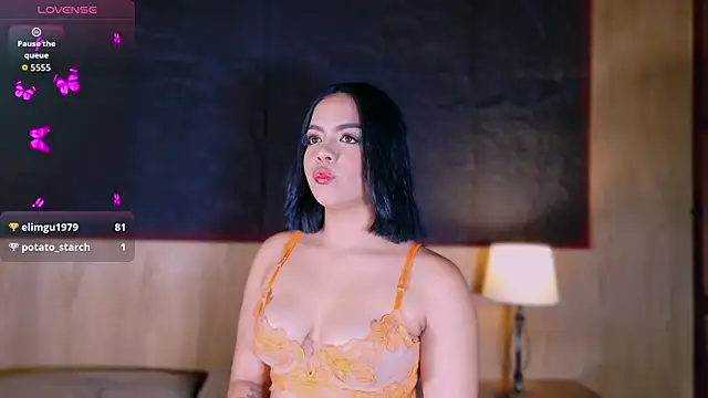 Violettcollins' Live XXX Chat