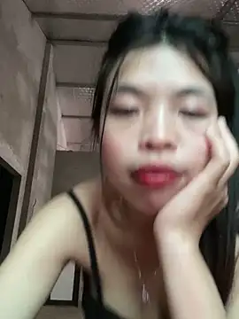 sunny-2k Adlı Modelin Canlı XXX Sohbeti