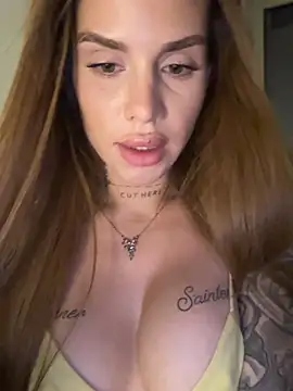 EmiliaCatalina Adlı Modelin Web Kamerası Şovu