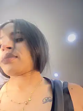 EmmaExoticaXXX's Live XXX Chat