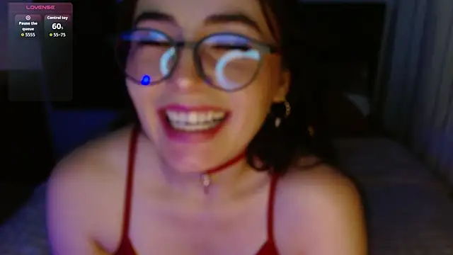 Salma_Tori élő XXX-chatje