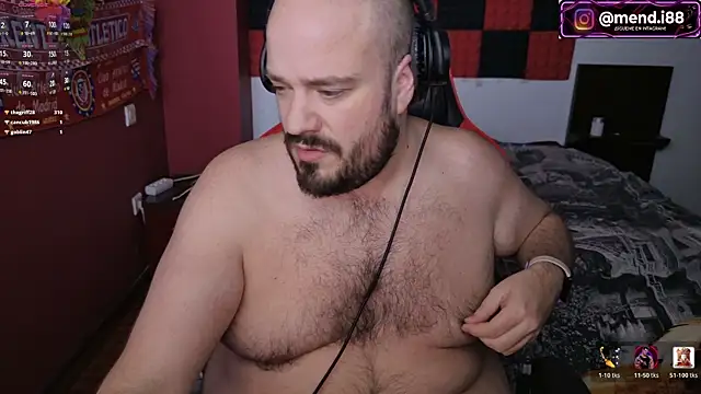 Show modela menditeta1 na web-kameri