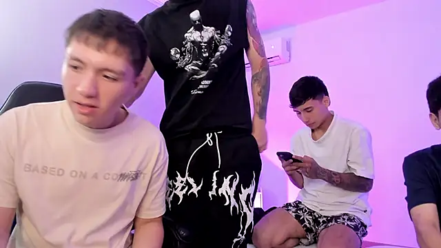 Handsomeboyss19 Show Webcam
