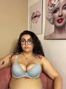 AlmaraRouge Chat XXX in diretta