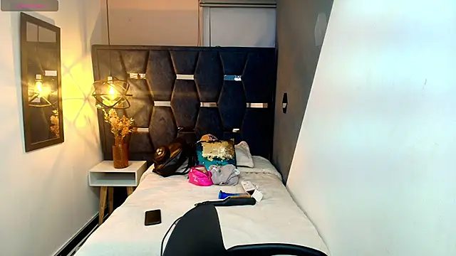 Abril_Fox__ Live XXX-chat