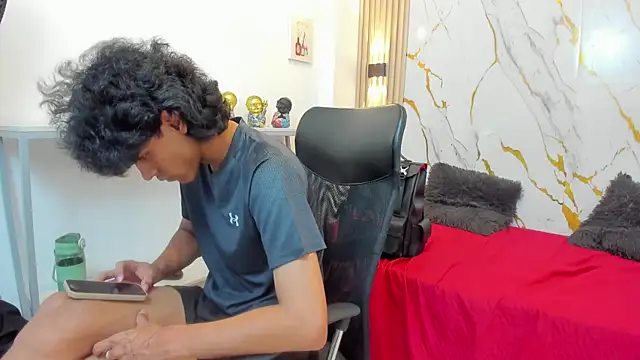 Zayn_Fox32's Live XXX Chat