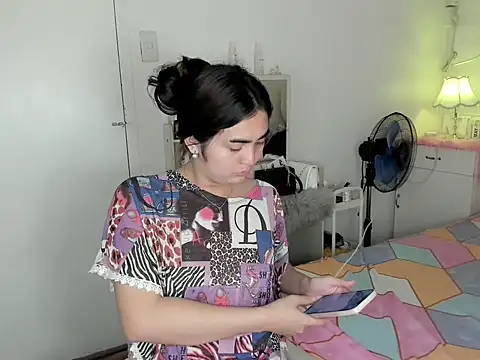 nica_doll Pertunjukan Webcam