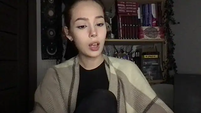 Chat +18 de Yuna5343 ao vivo