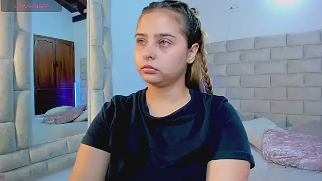 MikaelaStone – Naživo XXX chat
