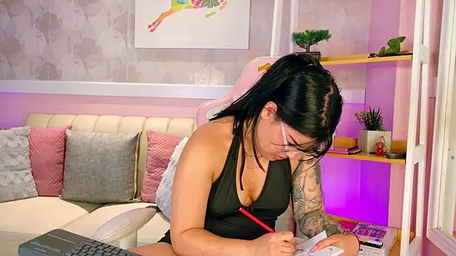 Webkamerová show MeghanRoosee