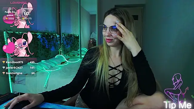 Chat +18 de Alexandracandy ao vivo