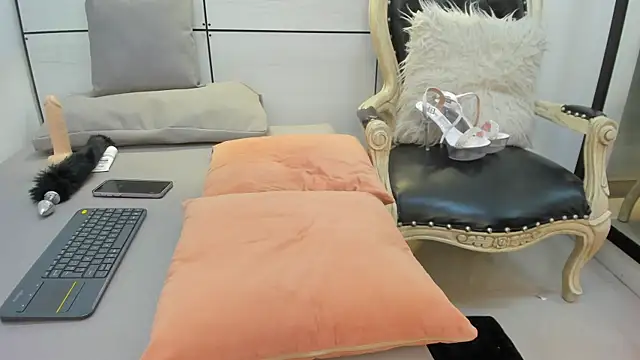 Daphne_Leia live XXX chat
