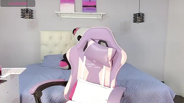 XXX chat uživo modela VelvetRosss