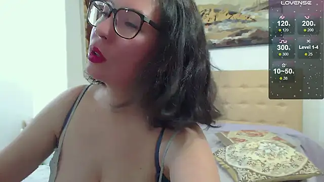 Hot_Lioness Show in webcam