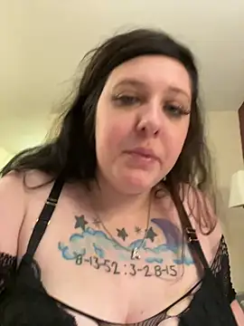 NicoJuza Show in webcam