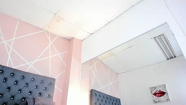 Rosalinda_77 现场XXX聊天