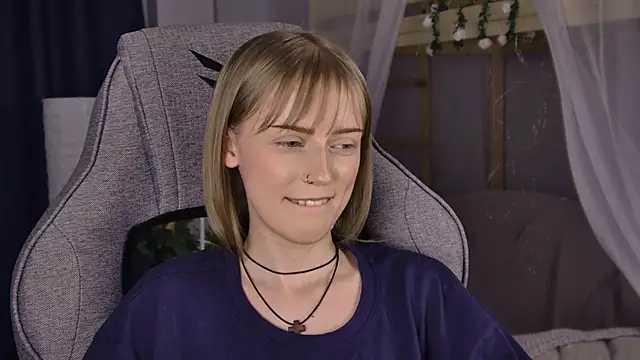 KiraMontoya Adlı Modelin Canlı XXX Sohbeti