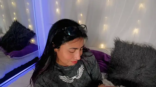 XXX chat uživo modela Olivia_Morrys