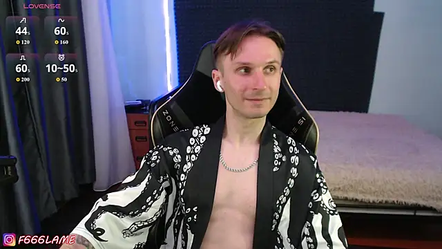 Chat XXX en directo de F666LAME