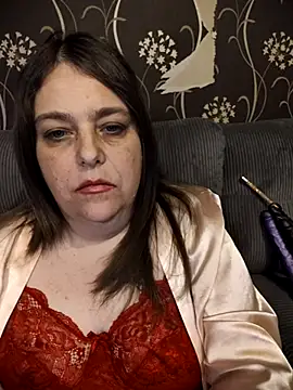 HousewifeMilf_Courtney Webcamshow