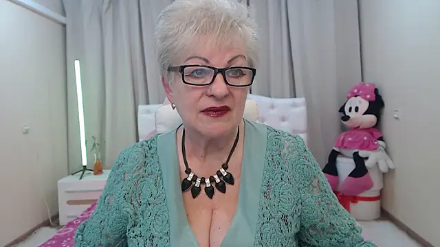 KayleSmoll Chat XXX in diretta