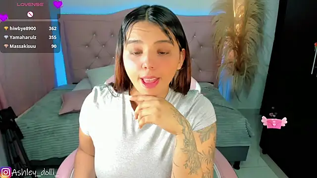 Chat XXX en directo de Ashley_dolll
