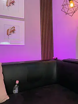 Elisasue's Webcam Show