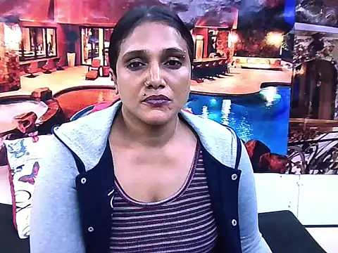 Онлайн чат XXX IndianSexyLady20