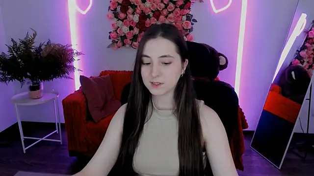 VirtuallVoyant's Live XXX Chat