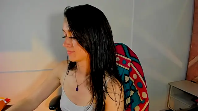 Онлайн чат XXX Amy_Kobold3