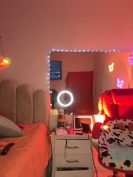 AlisonHoot69 即時 XXX 聊天