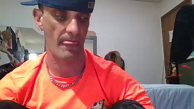 slinginbigD live XXX chat