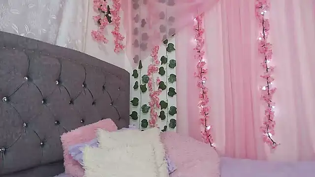 Zara47sweet Adlı Modelin Canlı XXX Sohbeti