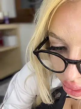 Chat XXX Live Steffi_Snowbunny