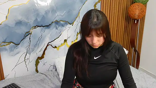 Chat +18 de Zulema_R1 ao vivo