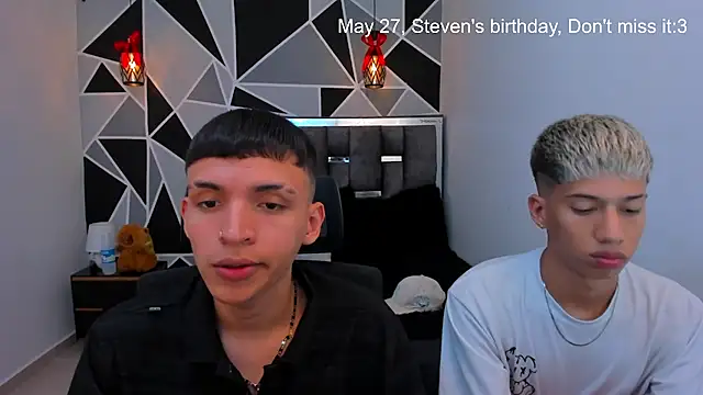 Czat XXX na żywo – Juan_Nd_Steven