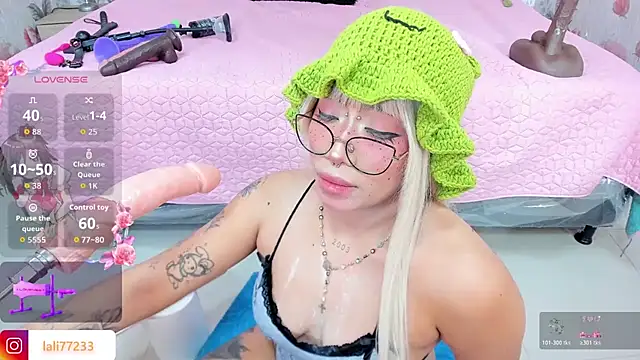 SafiroAgataaa's Live XXX Chat