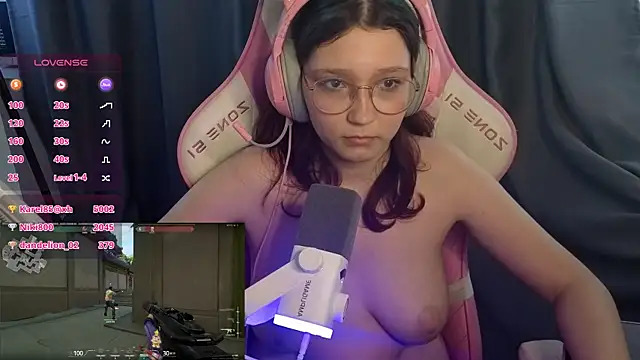 PinkiiAura Webcam show