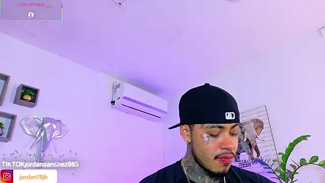 JordanSmiith_ Chat XXX in diretta