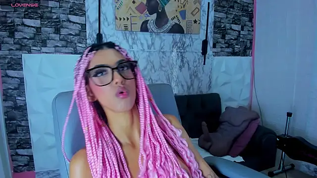 Queen_Cuarxxo's Live XXX Chat