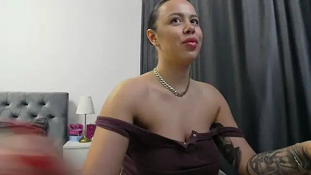 Casiana_ Chat XXX live