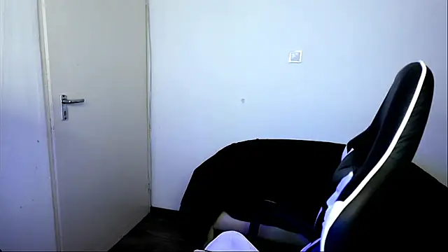 ShyHotNerd 现场XXX聊天