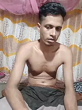 Show de Priankaboudi na webcam