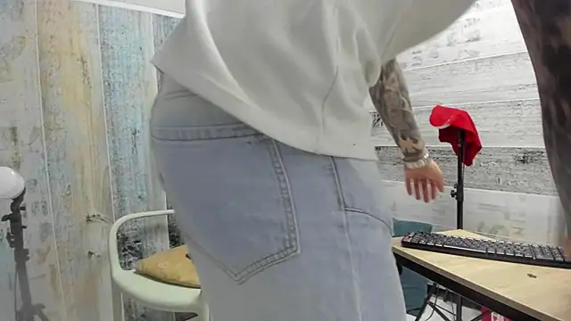 Chatroom XXX en direct de Gury_tattoo