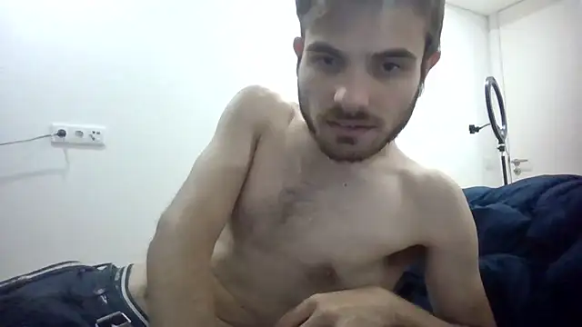 Show modela danievio21 na web-kameri