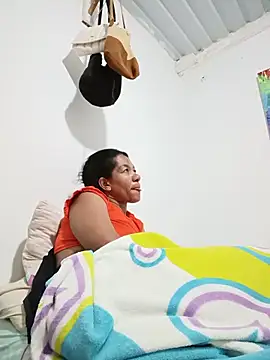 Bigassmommy_xn Live XXX chat